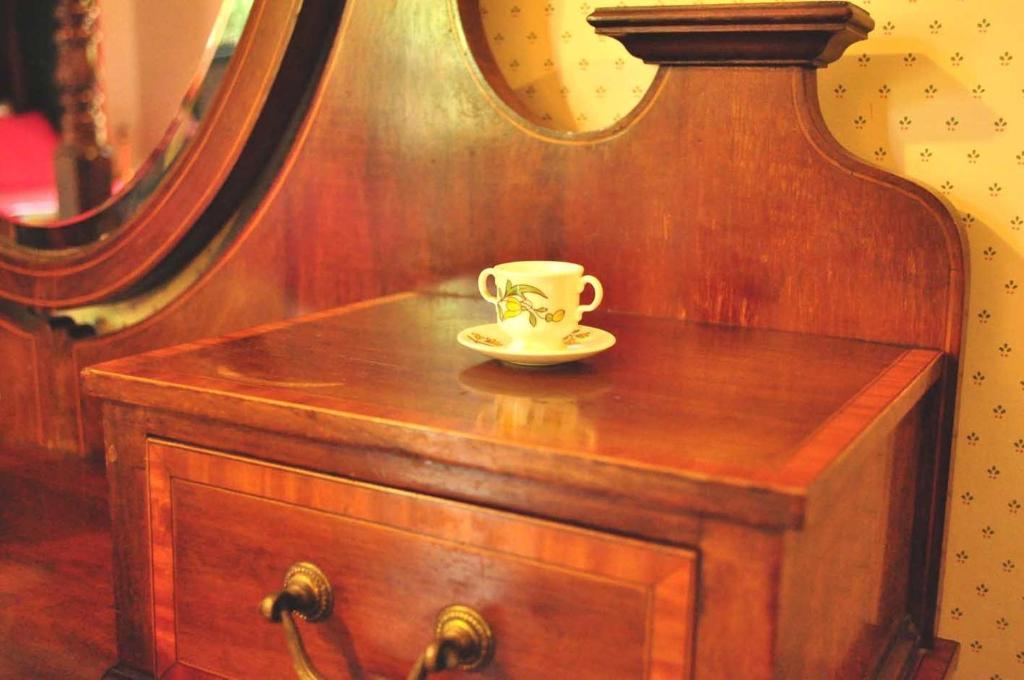 Ormiston House Bed & Breakfast Strahan Bilik gambar